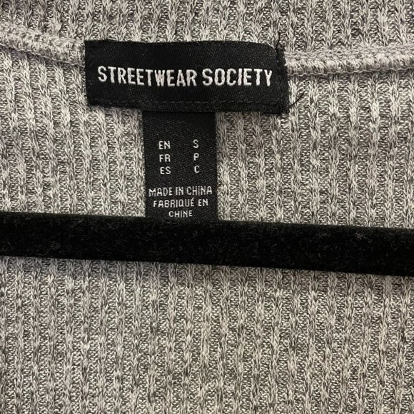 Cropped Cardigan Top - Picture 4 of 4